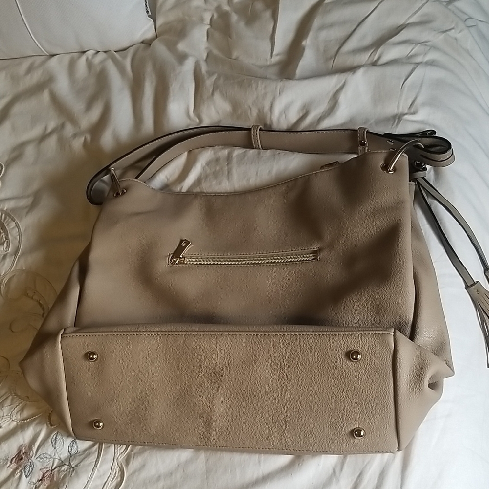 Elegant Tan Mellow World Hobo Bag